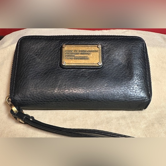Marc by Marc Jacobs Standard Supply Type: Workwear Blk Leather Zip Around Wallet - Picture 1 of 14